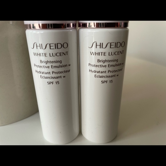 Set of 2 Shiseido White Lucent Brightening Emulsion with SPF 15 - Picture 2 of 3